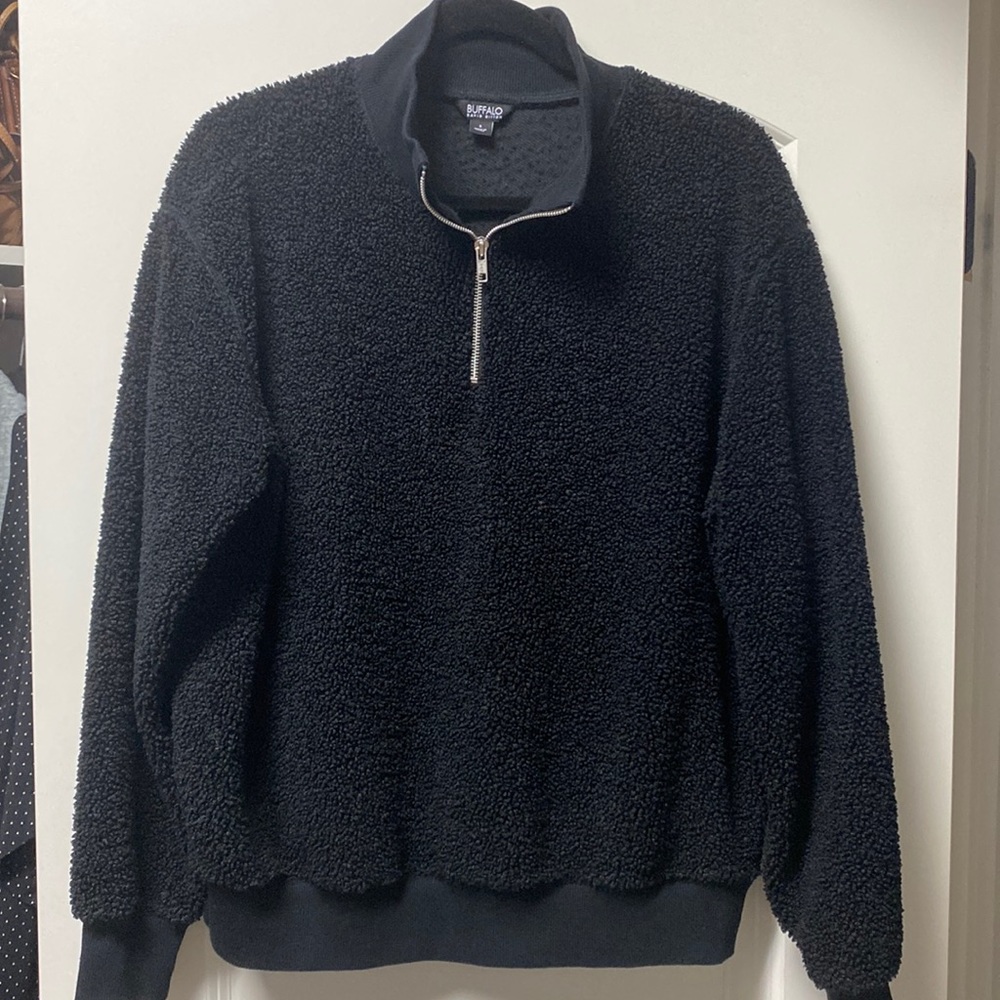 Black Sherpa half zip.